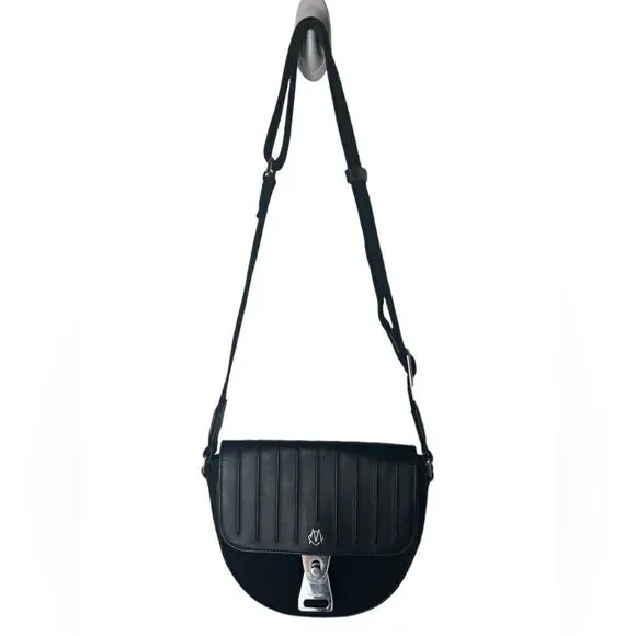 Luxurious “Never Still” Crossbody Saddlebag by Rimowa Exclusive - Picture 5 of 10